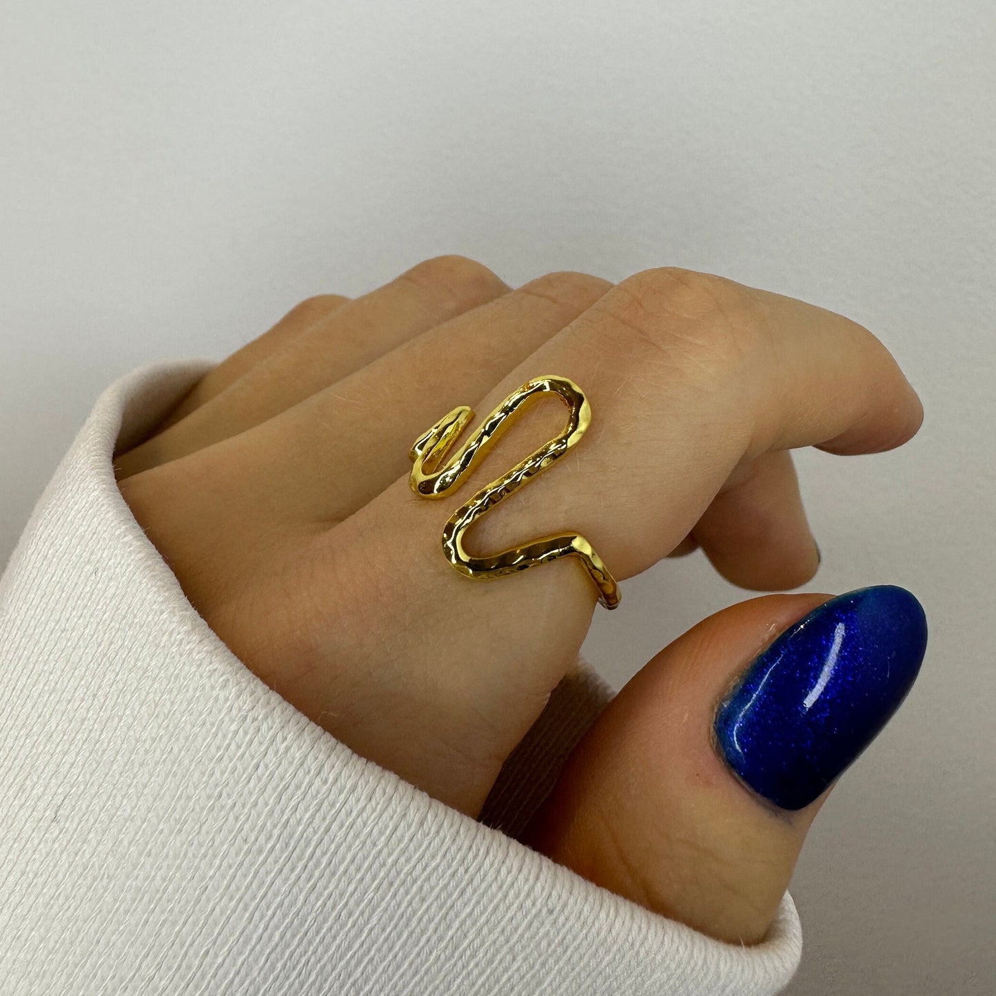 Wavy Ring