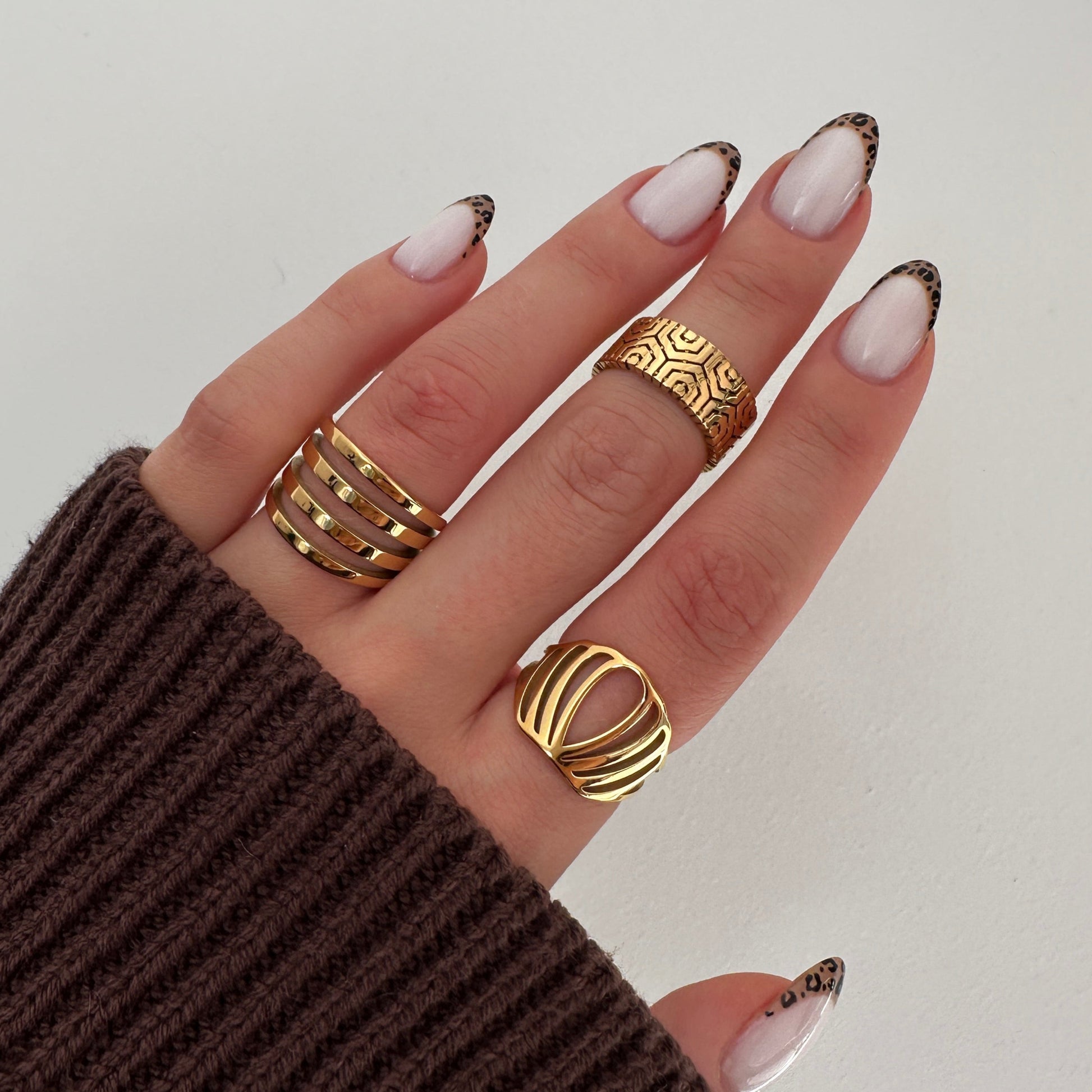 Callia 18k Gold 3 Ring Set