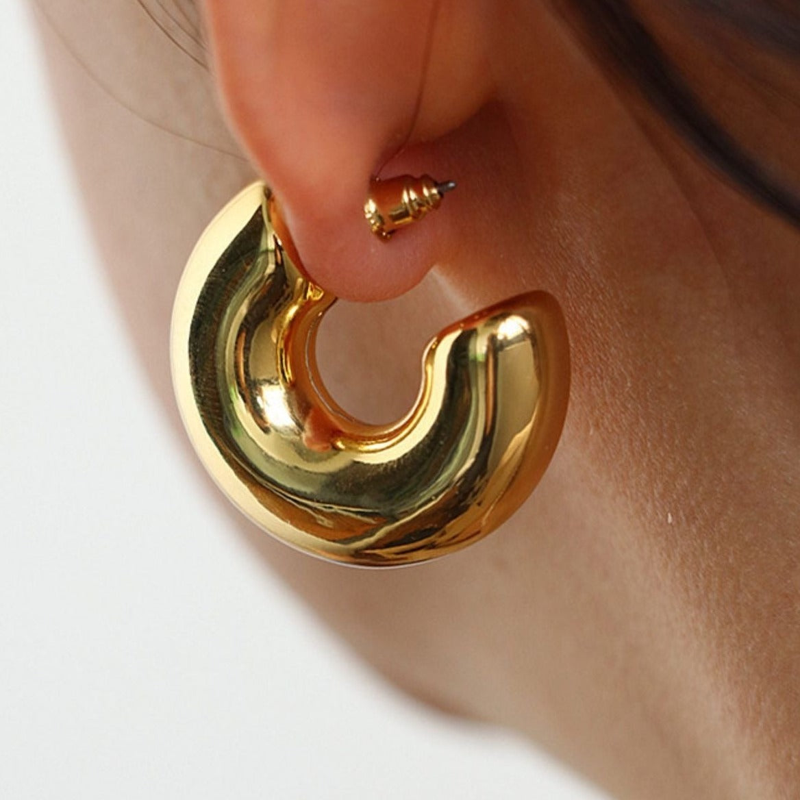 Round Circle Gold Earring