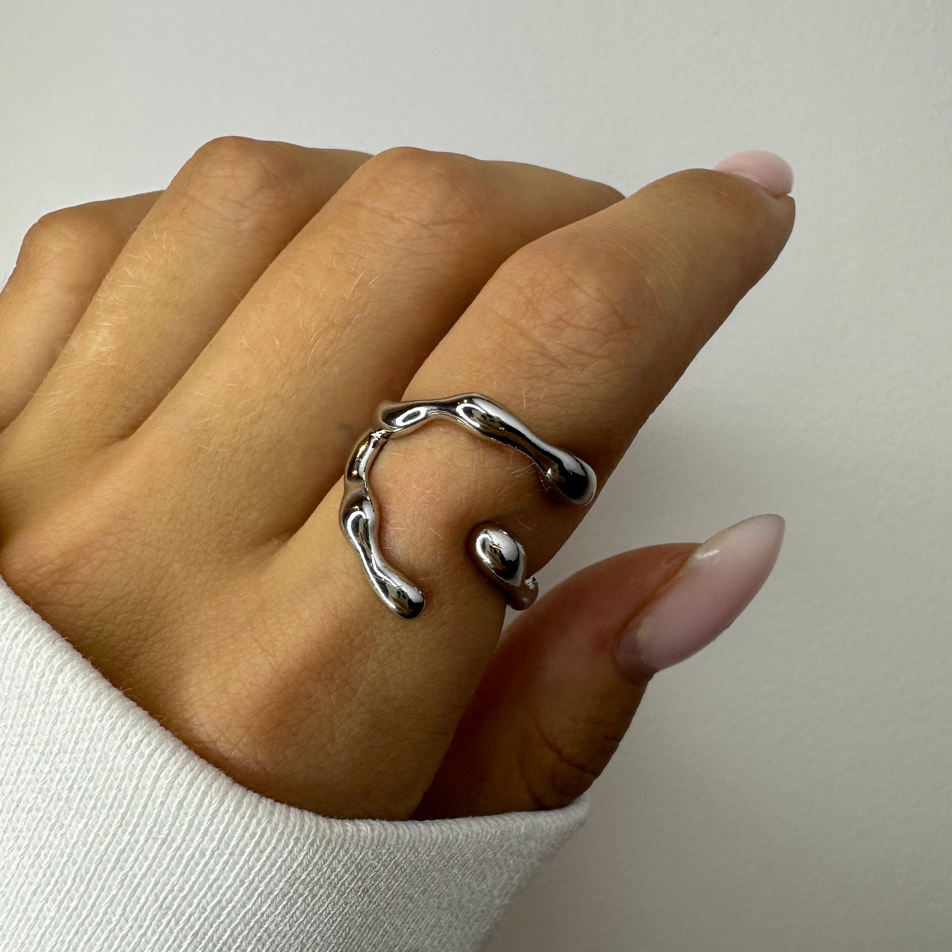 dilver ring