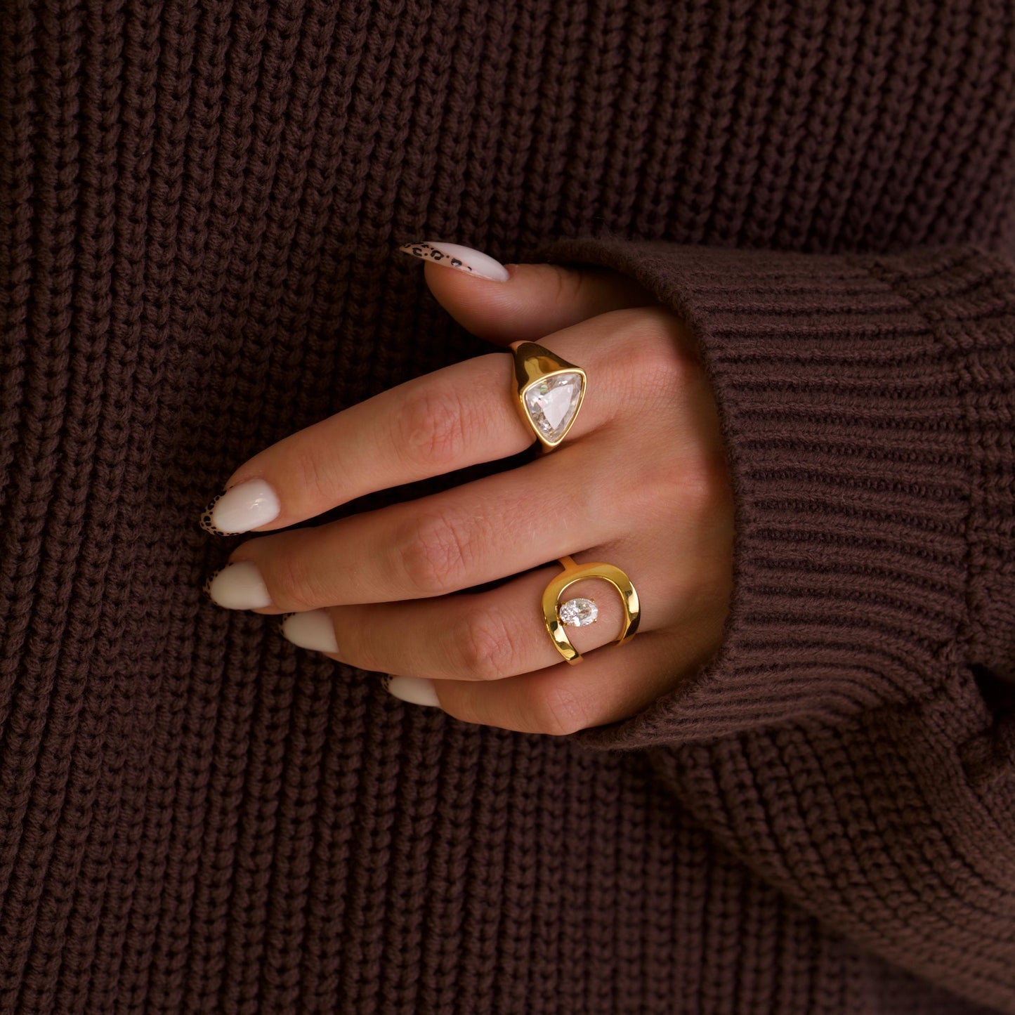 Luna Crystal 18k Gold Ring