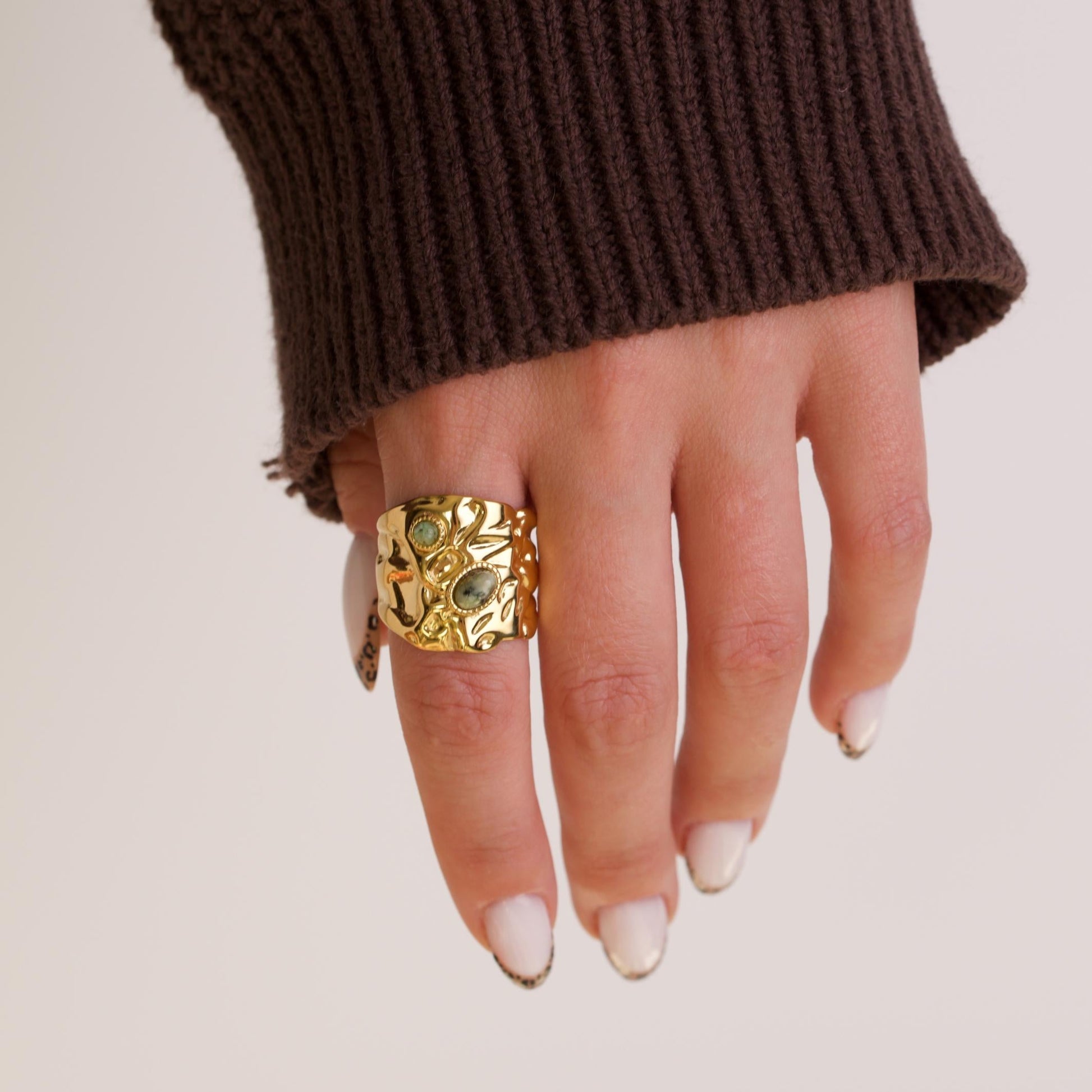 Rhea Sculpted Gold Rings