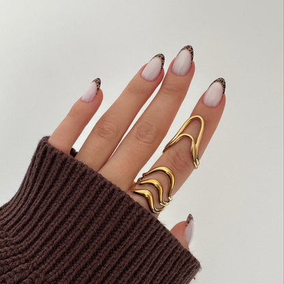 Seren Flow Stackable 18k Gold Ring