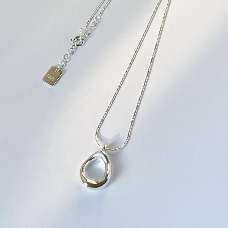 Irregular Yves Silver Necklace\